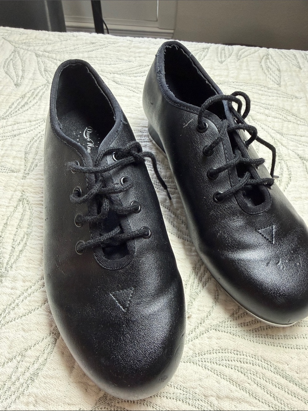 Bloch Black  Lace-Up Kids TECHNO TAP Dance #2H; Shoes; Sz. 1 1/2: No Box